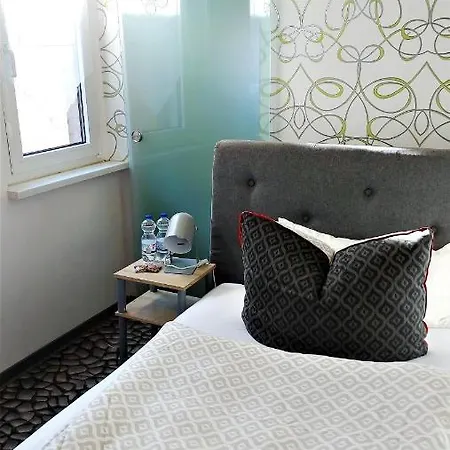 Strauss Nahe Der Kyffhaeuser Therme Holiday home Bad Frankenhausen