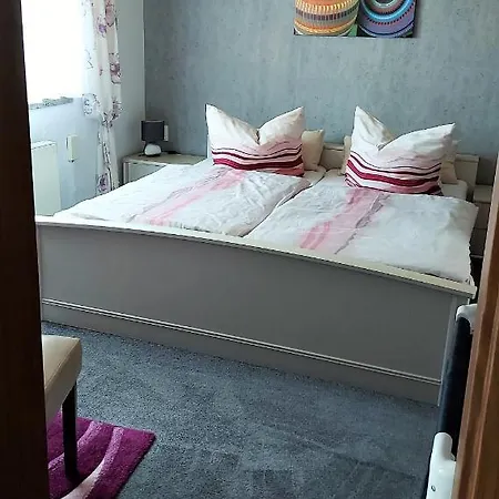 Strauss Nahe Der Kyffhaeuser Therme Holiday home Bad Frankenhausen