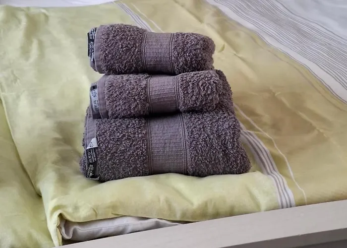 Strauss Nahe Der Kyffhaeuser Therme Hébergement de vacances